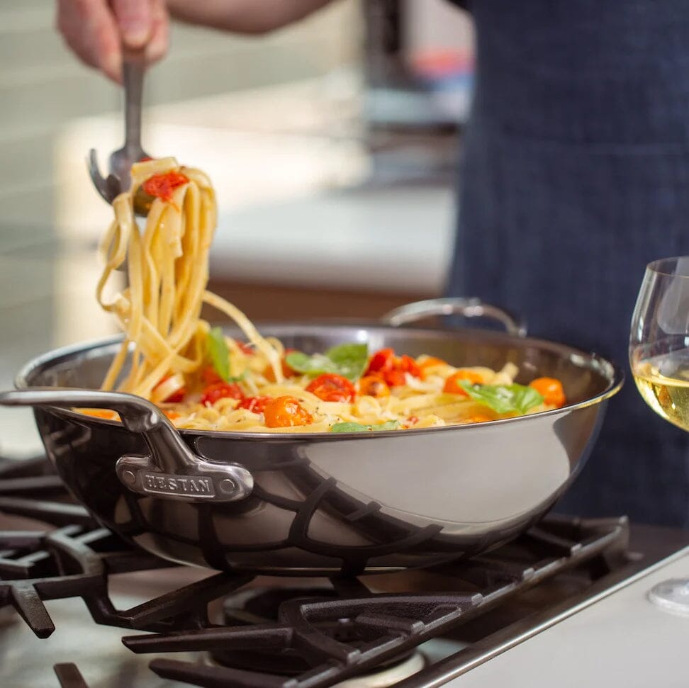 Hestan Nanobond Titanium Chef's Pan, 14-Inch – Meyer Canada